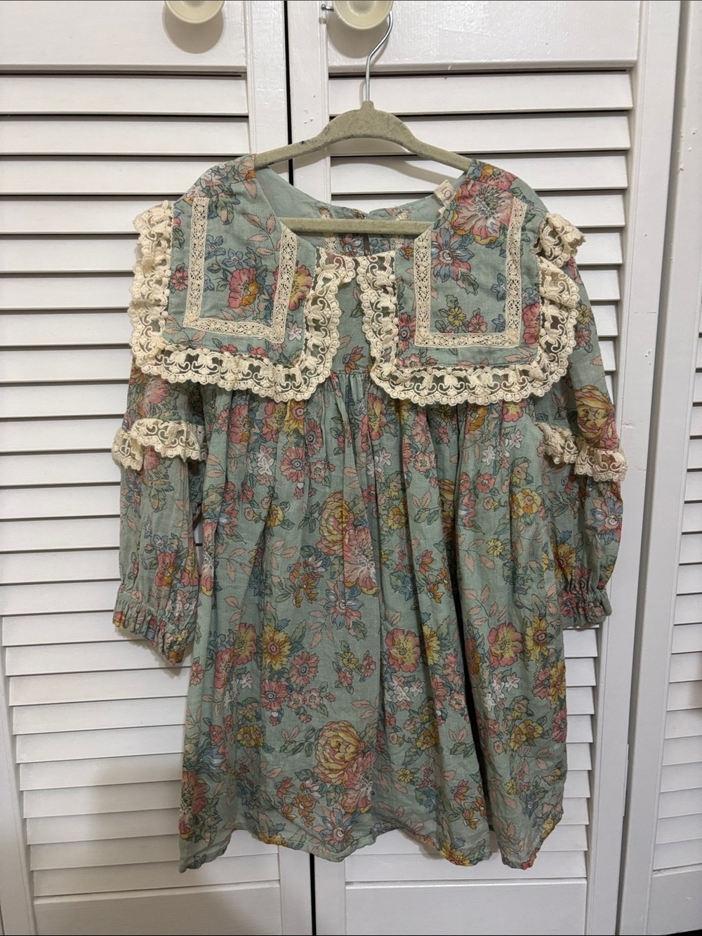 Girls Lace-Trim Floral Dress in Sage Green